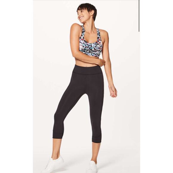 Lululemon In Movement Crop *Everlux 19" - Picture 3 of 6